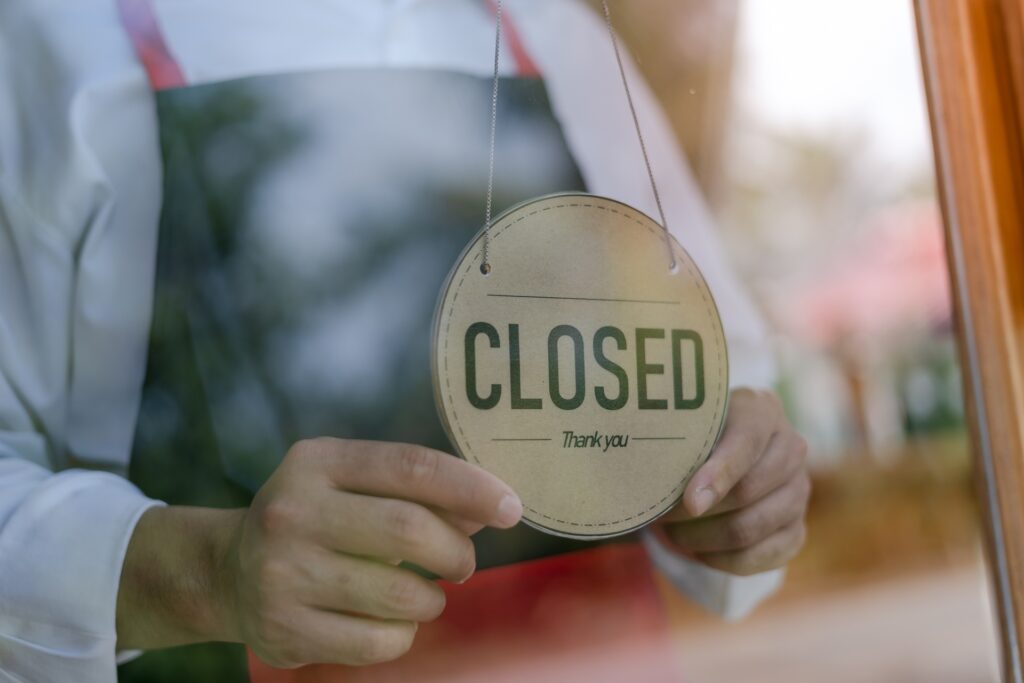 Desertificazione Commerciale: Confesercenti, dal 2019 ad oggi sparito un negozio o servizio essenziale in due comuni su tre